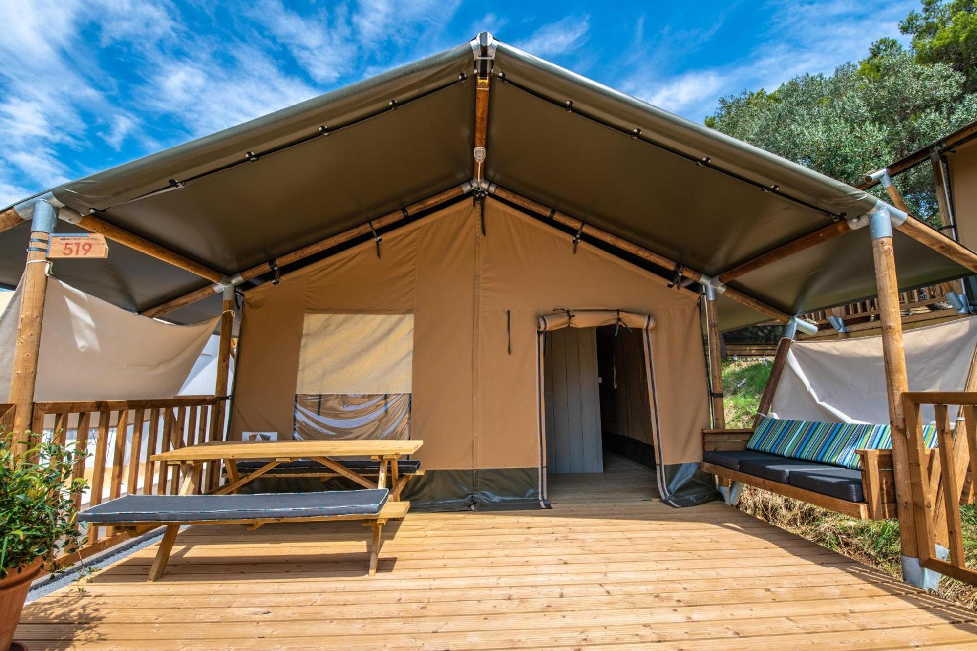 Hotel Arena One 99 Glamping Pomer Exterior foto