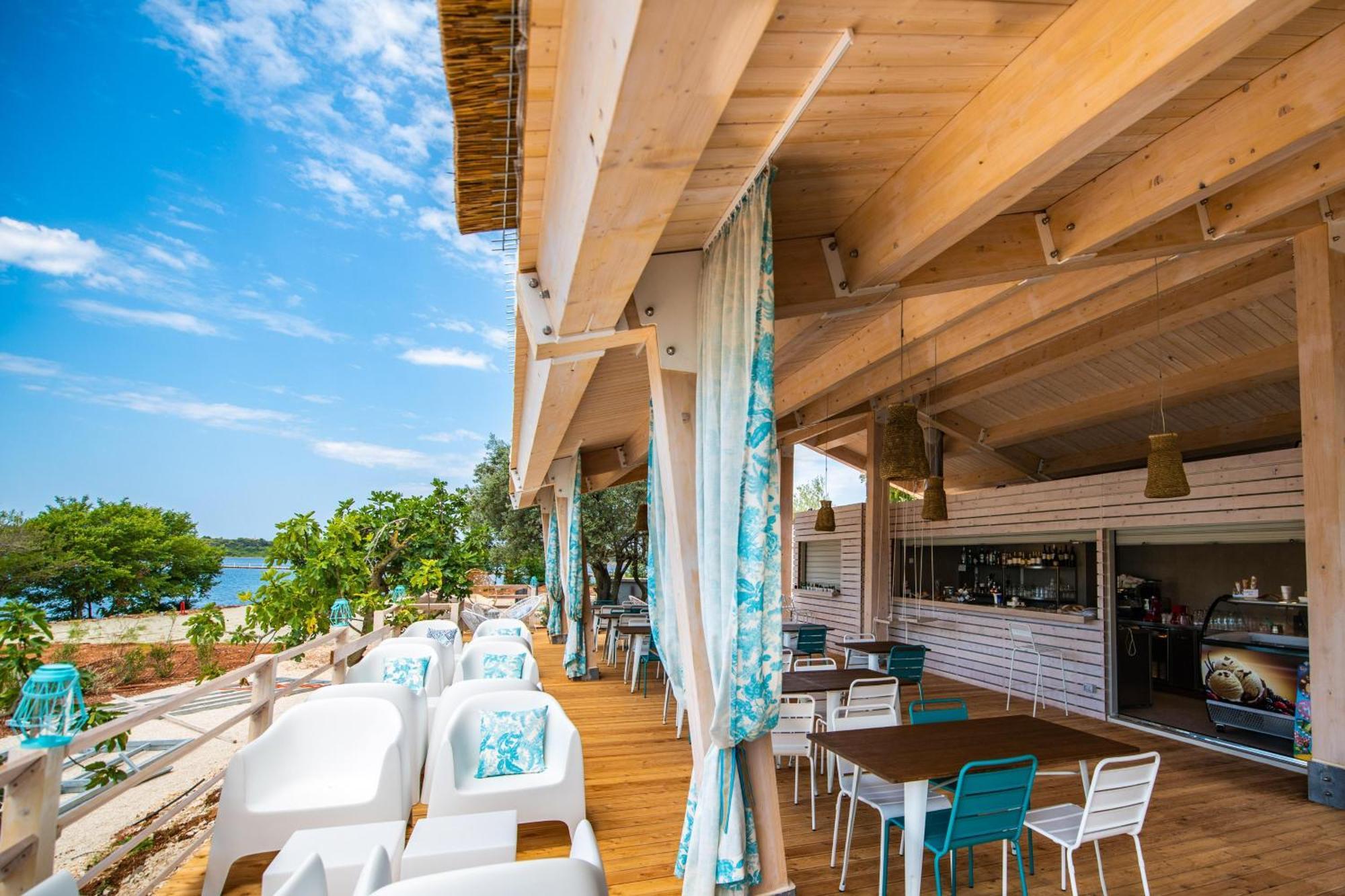 Hotel Arena One 99 Glamping Pomer Exterior foto