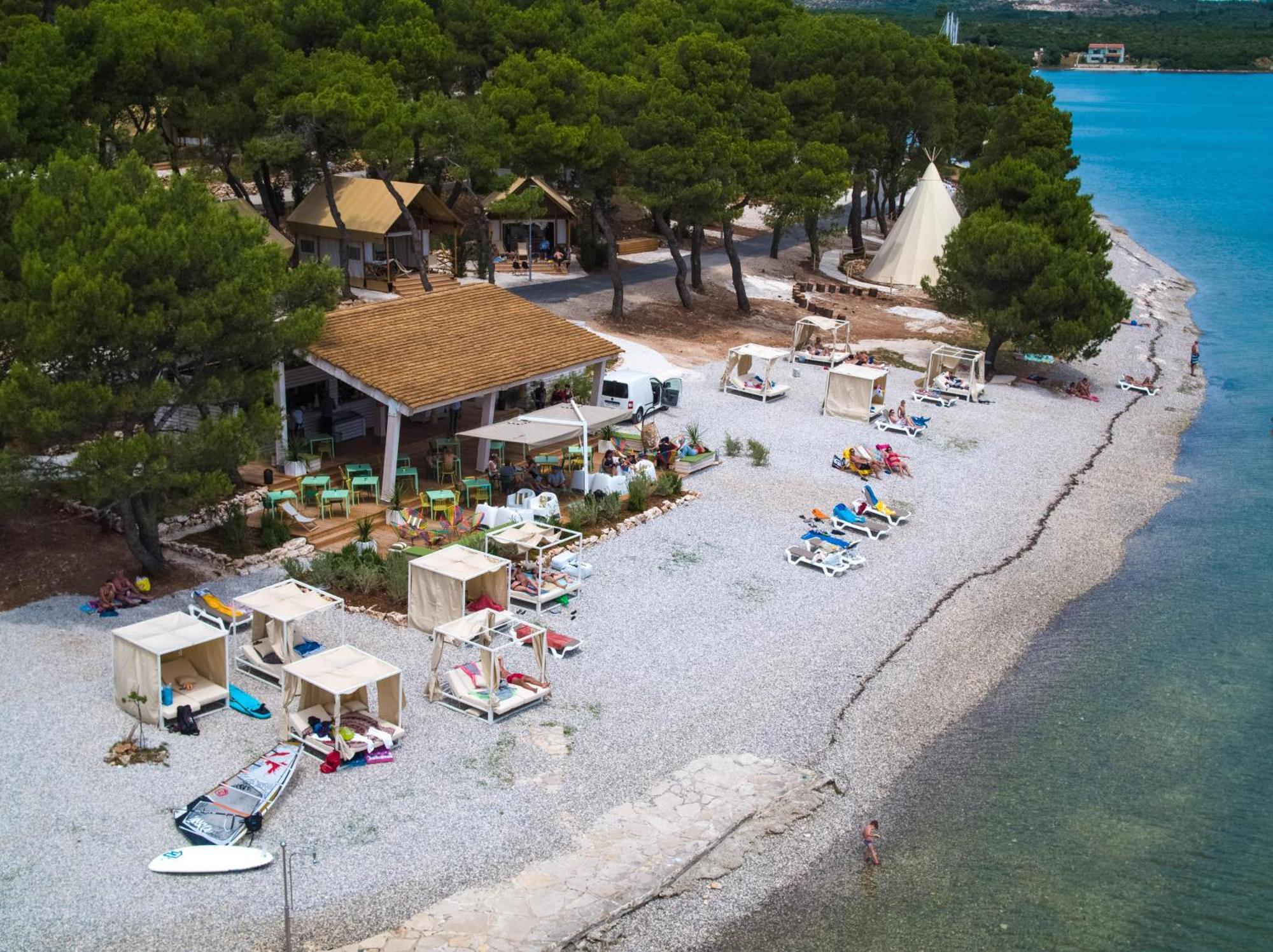 Hotel Arena One 99 Glamping Pomer Exterior foto