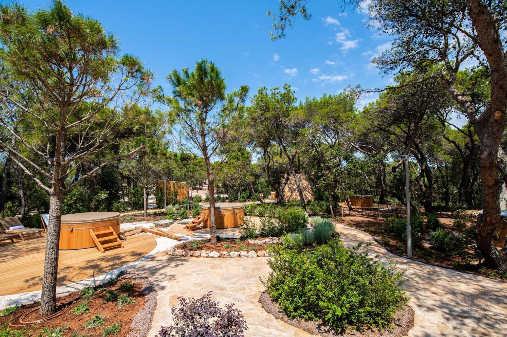 Hotel Arena One 99 Glamping Pomer Exterior foto