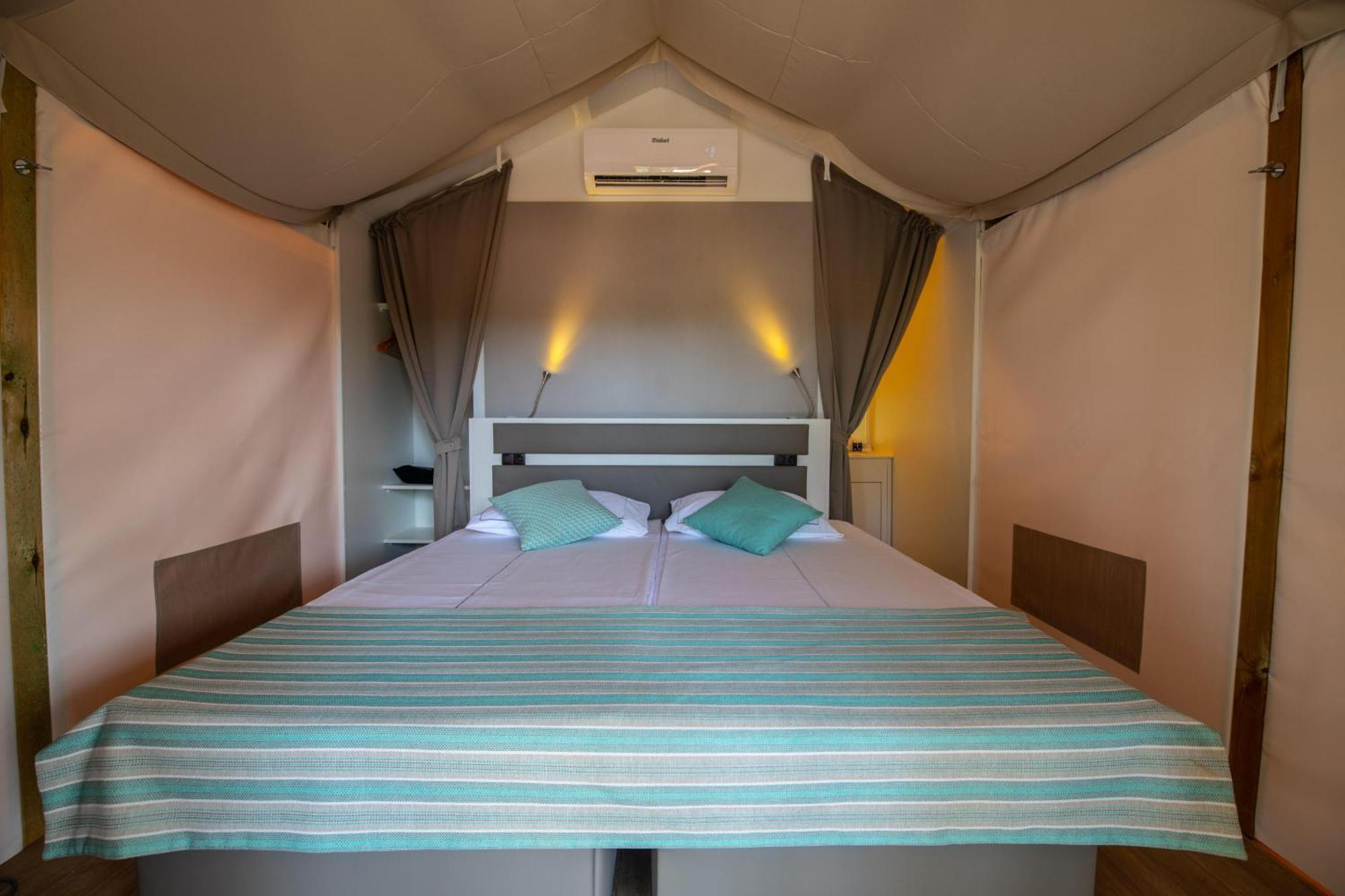 Hotel Arena One 99 Glamping Pomer Exterior foto