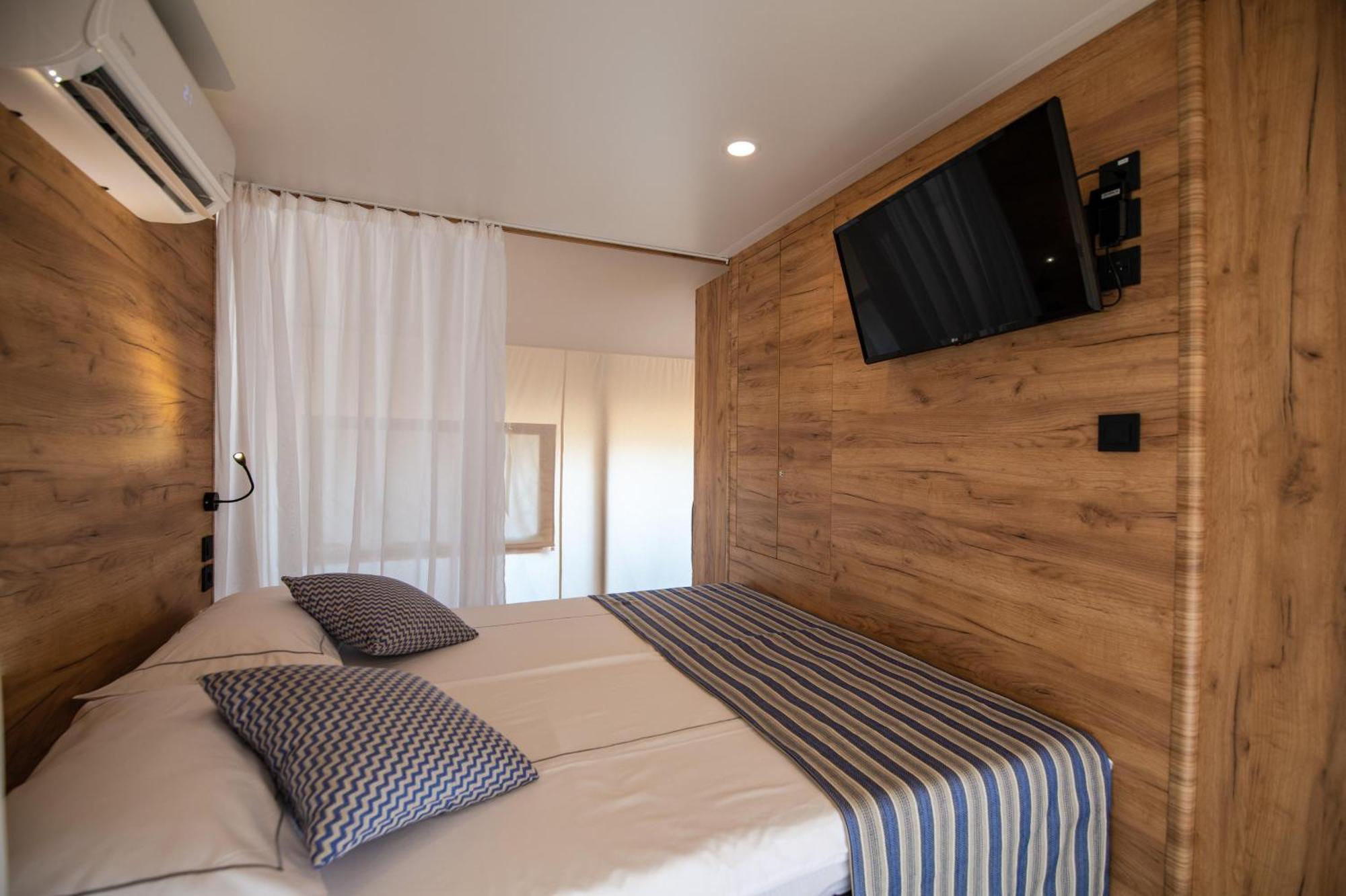 Hotel Arena One 99 Glamping Pomer Exterior foto