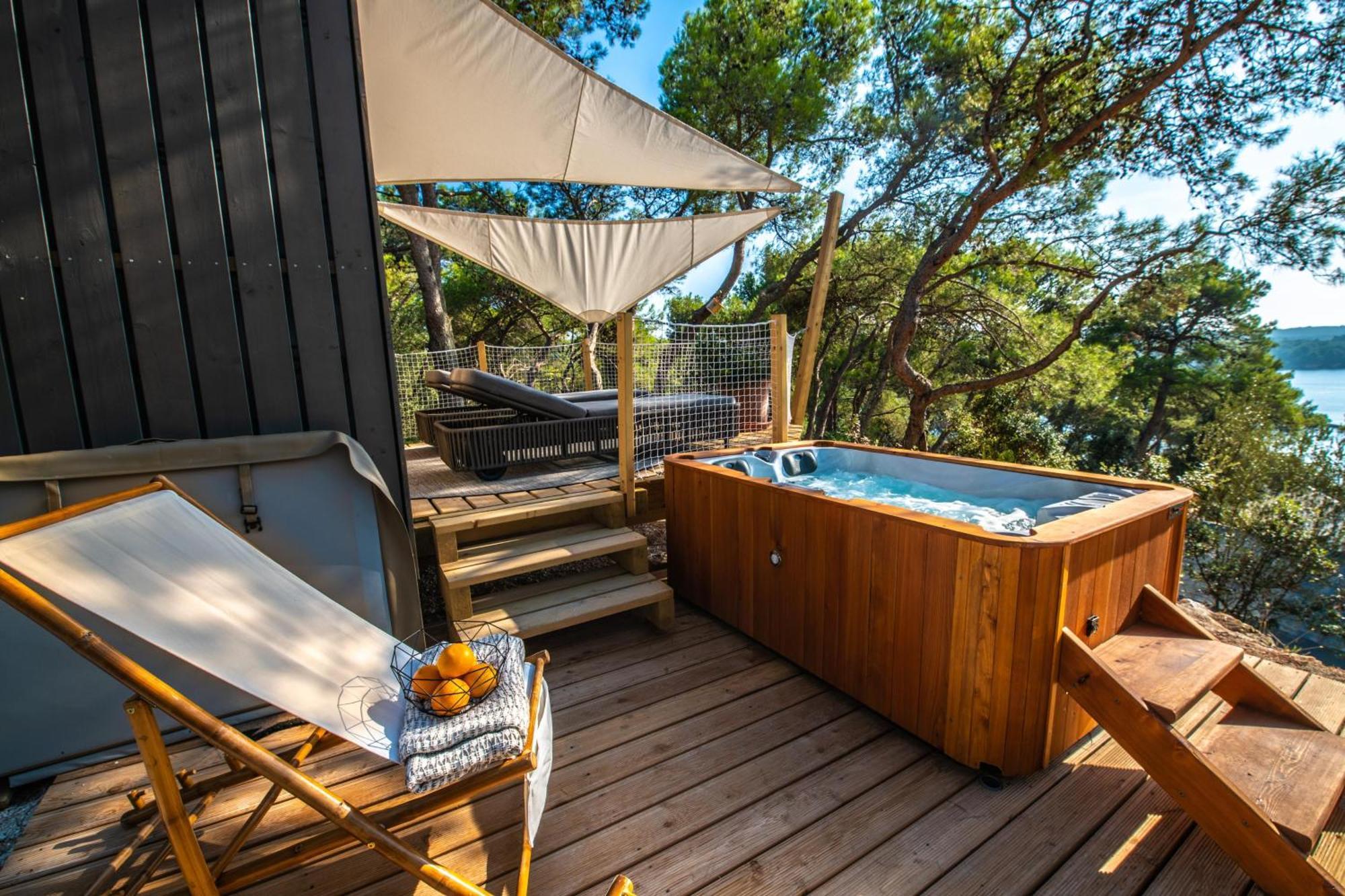 Hotel Arena One 99 Glamping Pomer Exterior foto