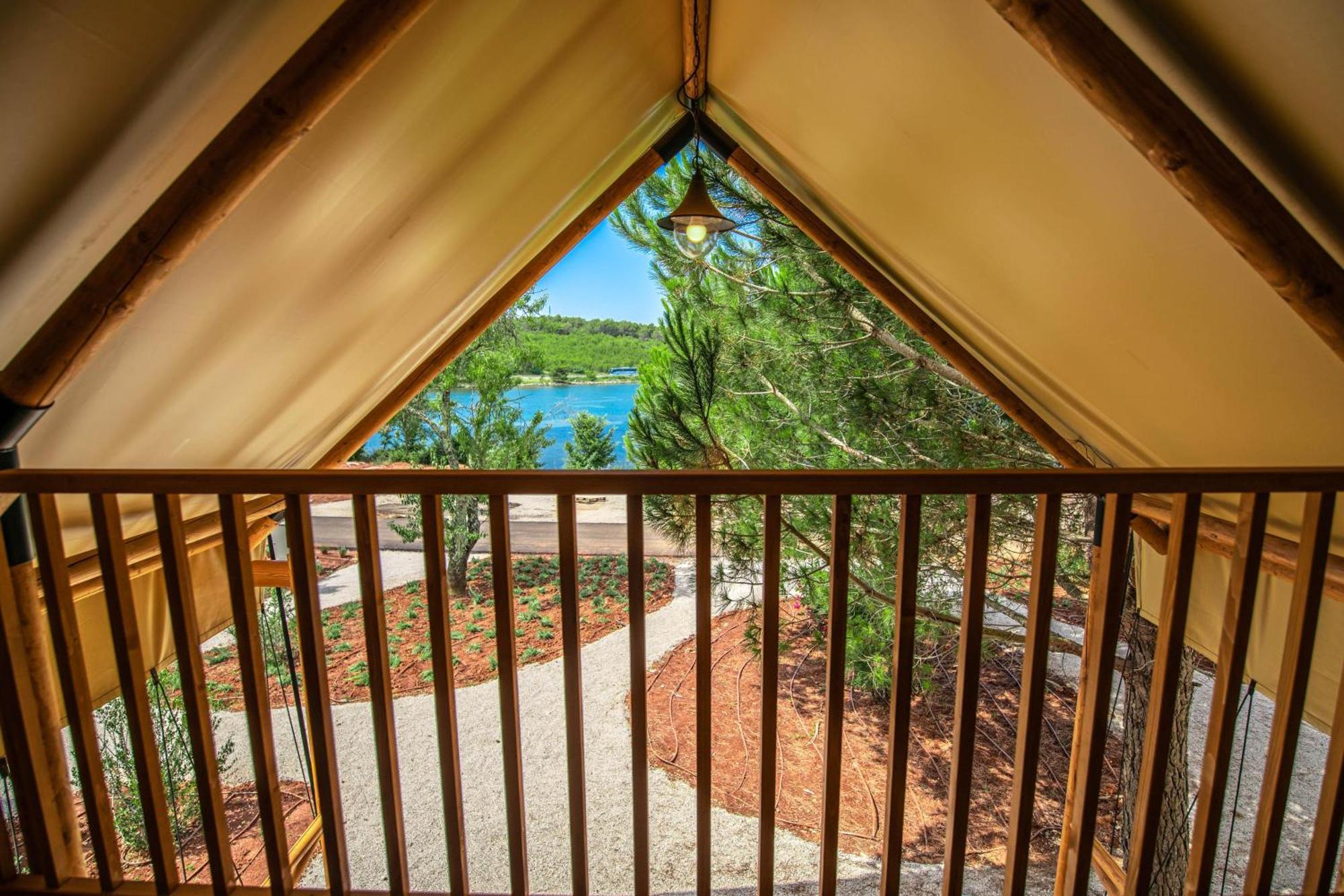 Hotel Arena One 99 Glamping Pomer Exterior foto