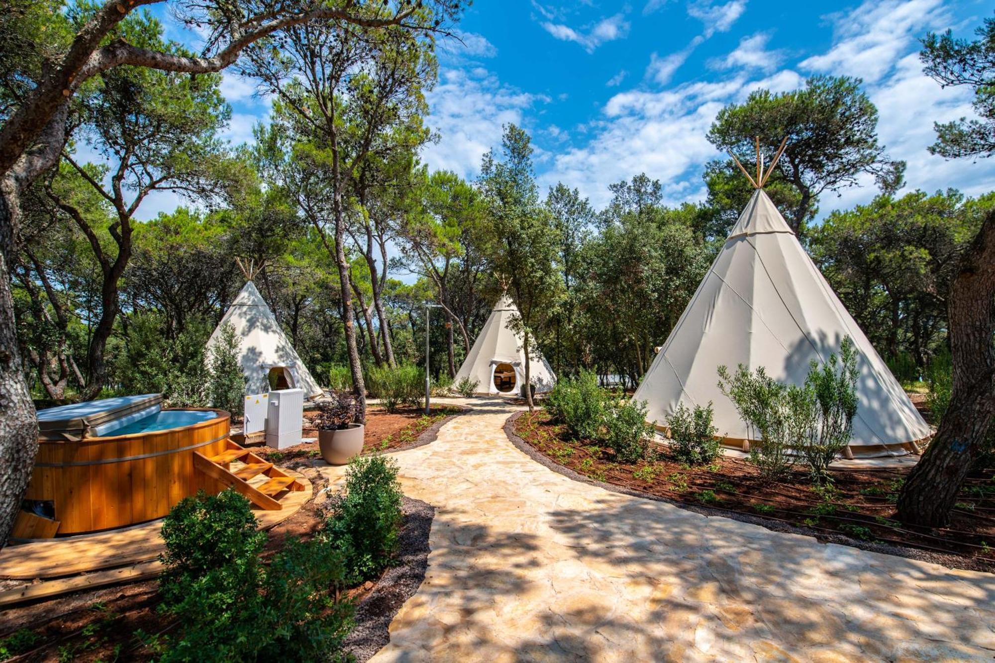Hotel Arena One 99 Glamping Pomer Exterior foto